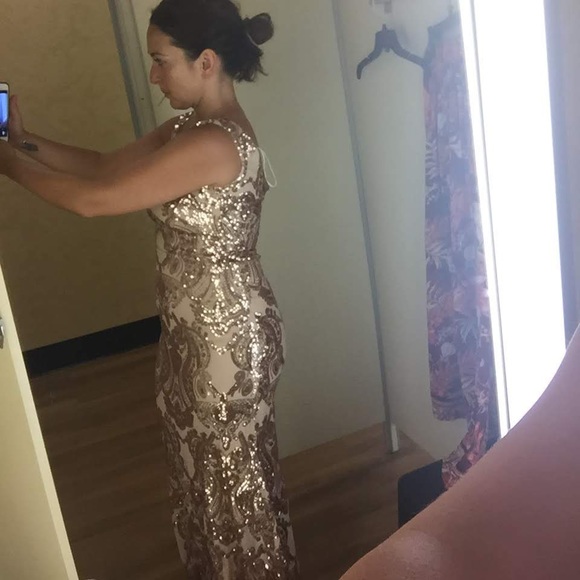 Brand new never been worn Betsy and Adam sequence gold dress. - Picture 8 of 10